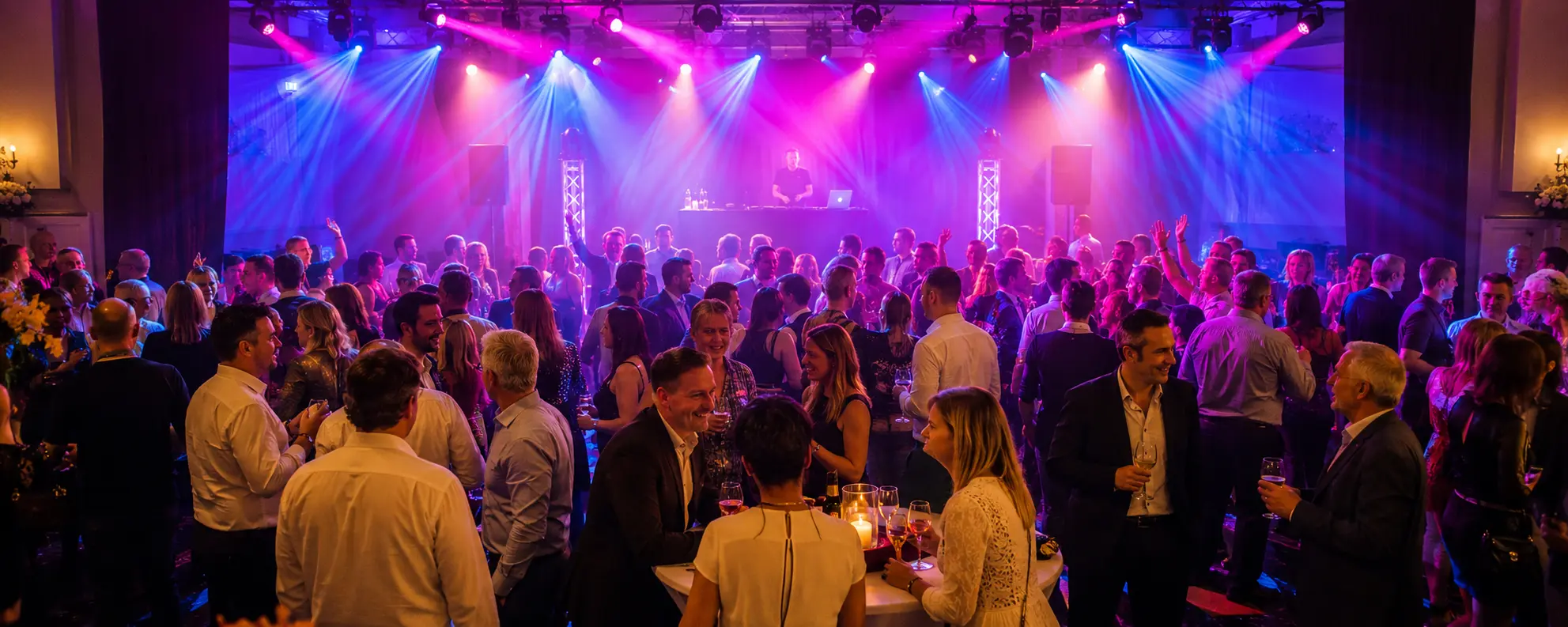 Eventtechnik mieten in Augsburg – Licht, Ton, Fotobox